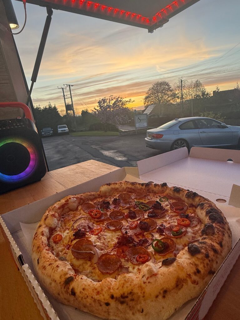 Pizza red devil